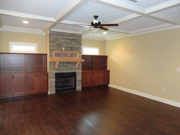 5th image of 4150 Chastain Dr