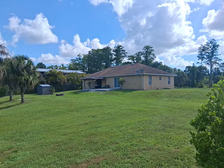 7758 Suncoast Dr — Photo 9