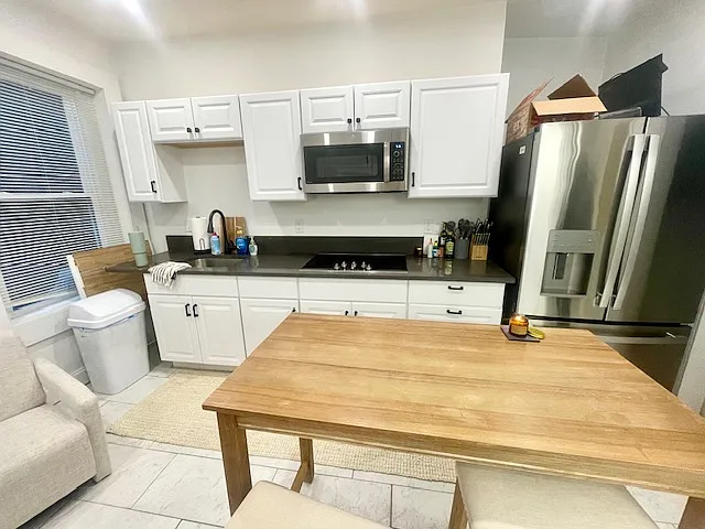 206 Hanover St #1 — Photo 3