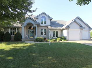807 Brook St, Deforest, WI 53532
