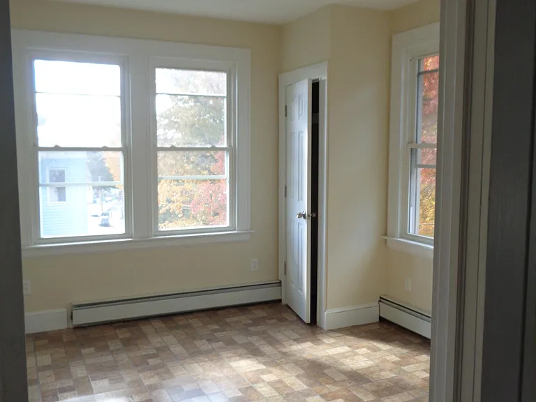 68 Brewster St #2 — Photo 7