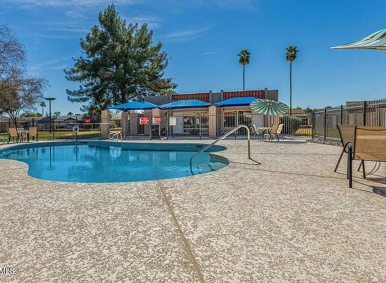 5314 S Palm Dr — Photo 10
