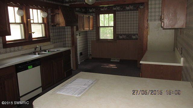 2nd image of 1925 Greenfield Ave SW