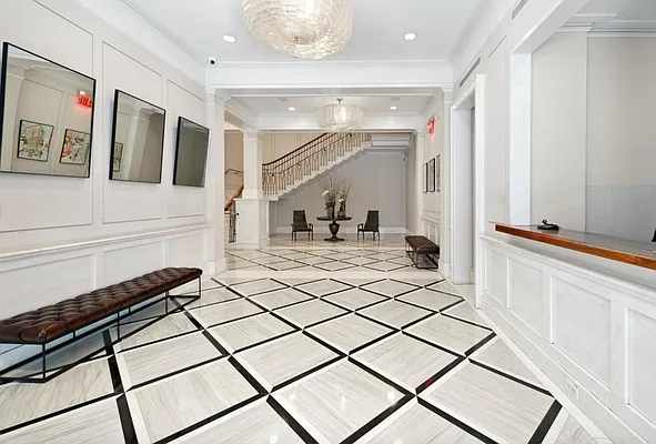 Rented by Compass | media 55