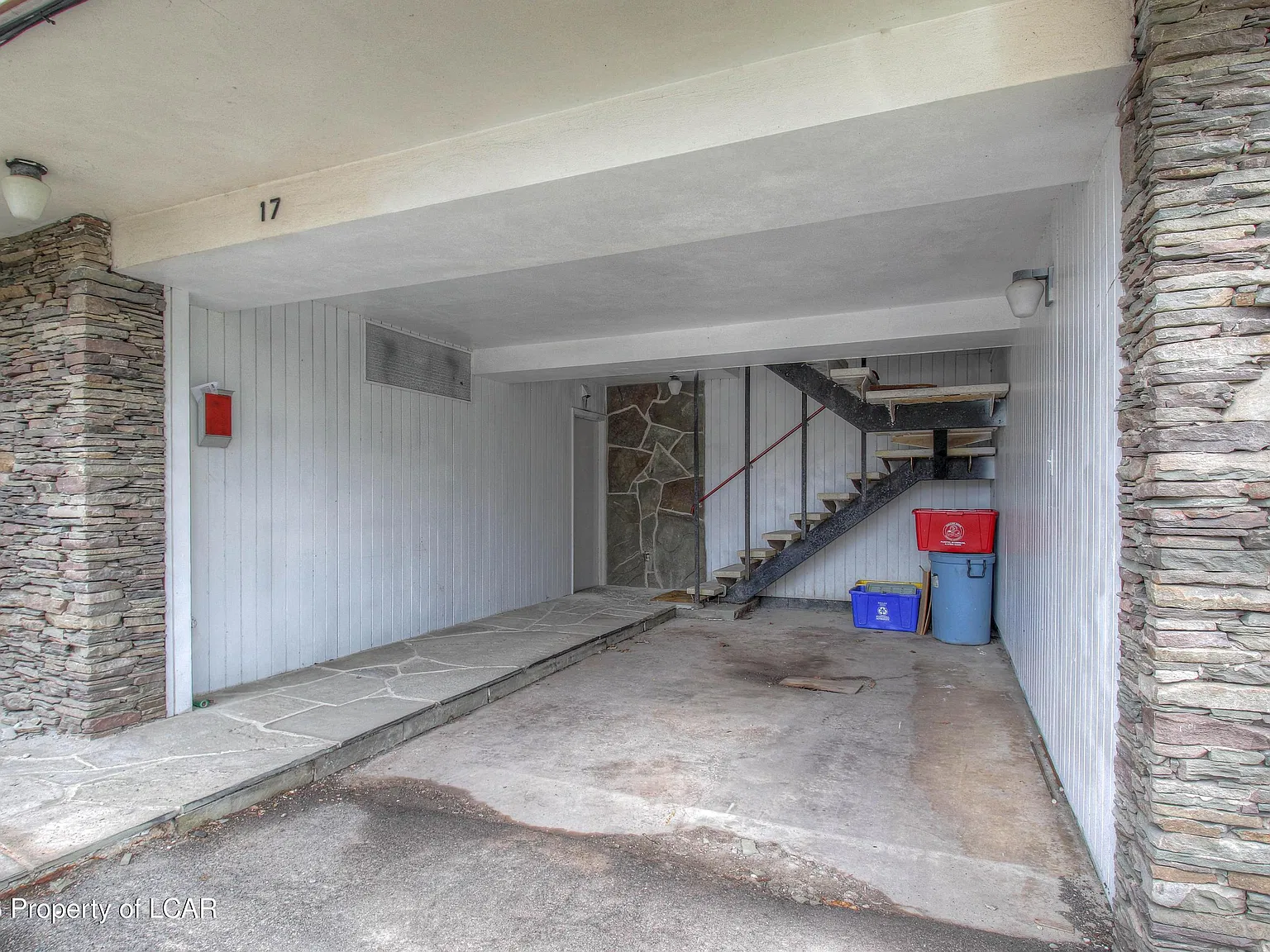 Studio, 4410 sqft, $1,800 — Photo 2