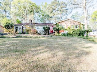 820 Primrose Ln, Sanford, NC 27330