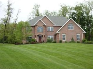 828 Walnut Spring Ln, State College, PA 16801