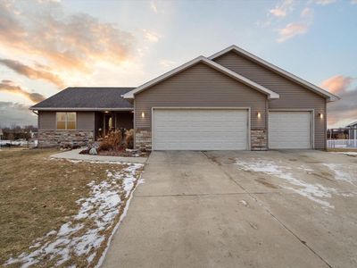 253 Noahs Arc Court, Evansville, WI, 53536