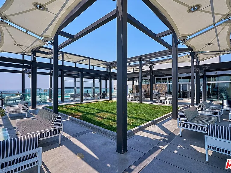 3810 Wilshire Blvd #408 — Photo 34