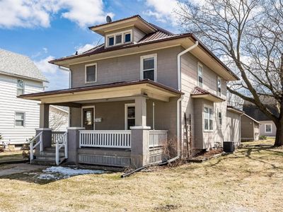105 E 8th St, Tipton, IA, 52772