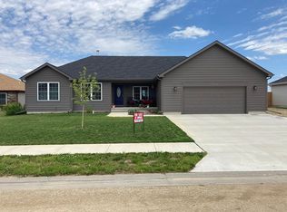 210 N Lindblad Dr, Assaria, KS 67416