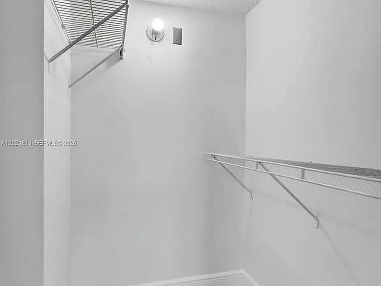 1020 94th St #301 — Photo 21