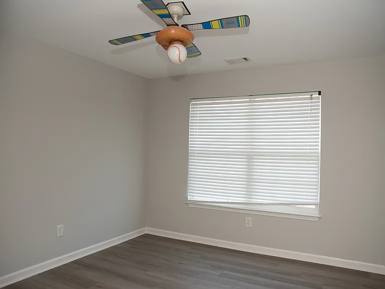 1143 Overview Dr — Photo 17