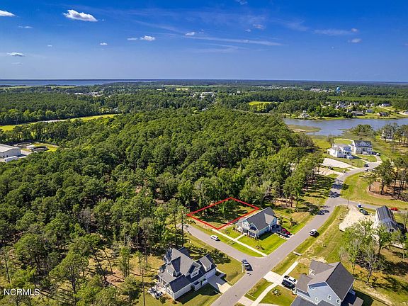 3rd image of 508 Brown Pelican Way
