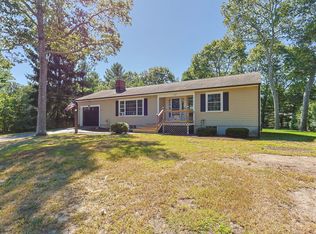 17 Cyrus Dr, Centerville, MA 02632