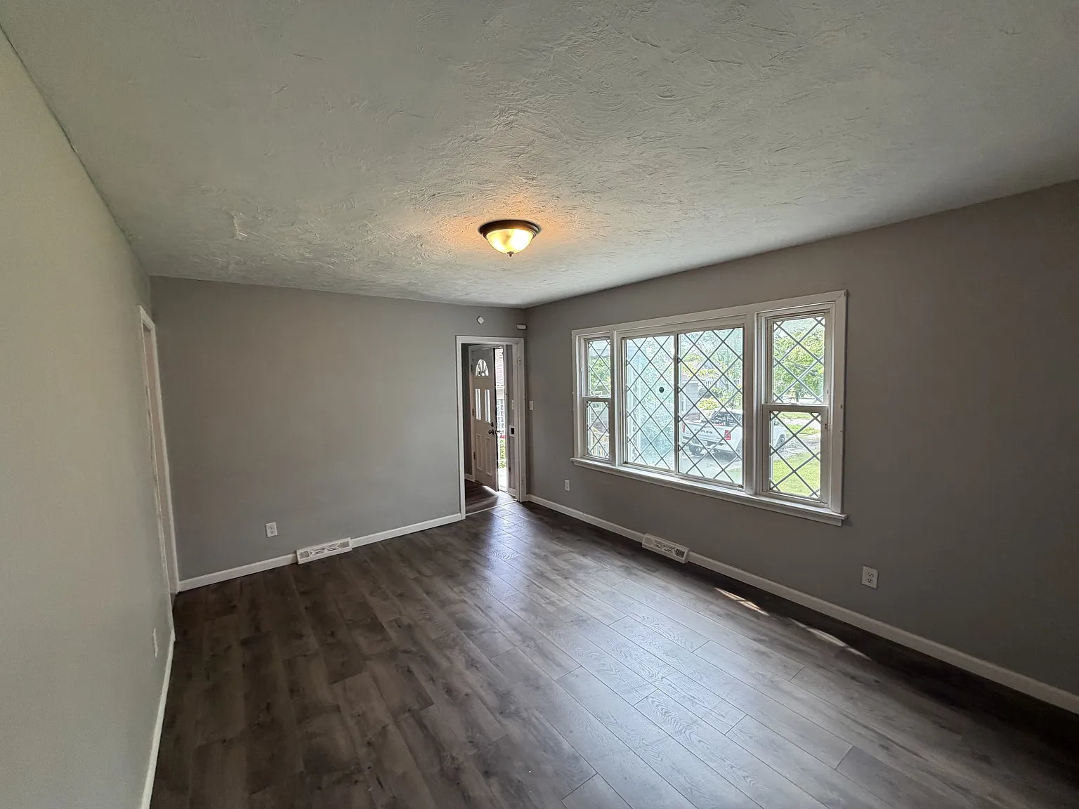 3899 East 151st Street - 1 — Photo 2