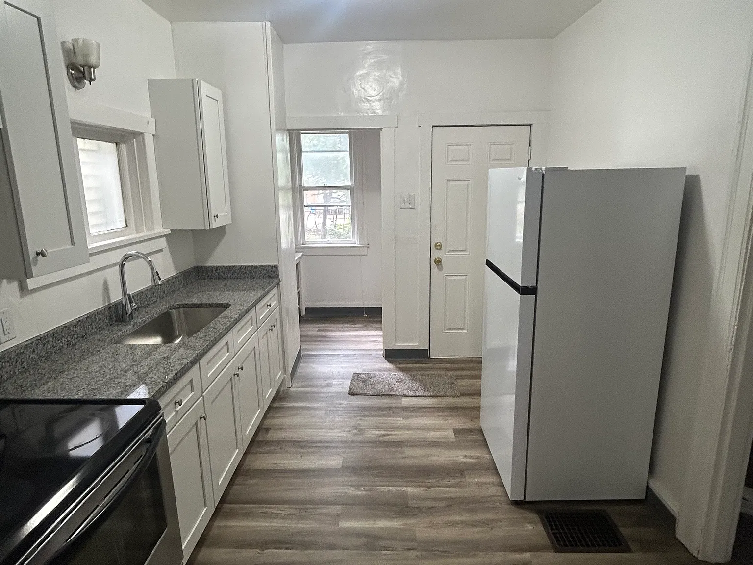 5 bed, 1720 sqft, $1,900 — Photo 4