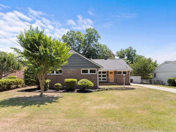 107 Lamb St, Fayetteville, NC 28305