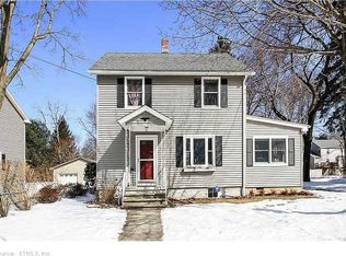 46 Cottage St, Trumbull, CT 06611