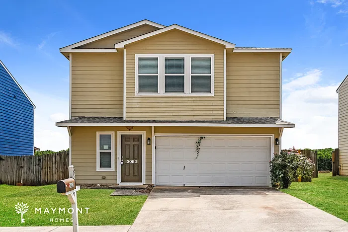 3 bed, 2.5 bath, 2650 sqft, $1,795 — Photo 1