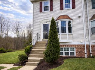 4170 Dawn Valley Ct #82B, Chantilly, VA 20151