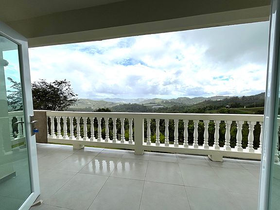 5th image of 722 Panoramic