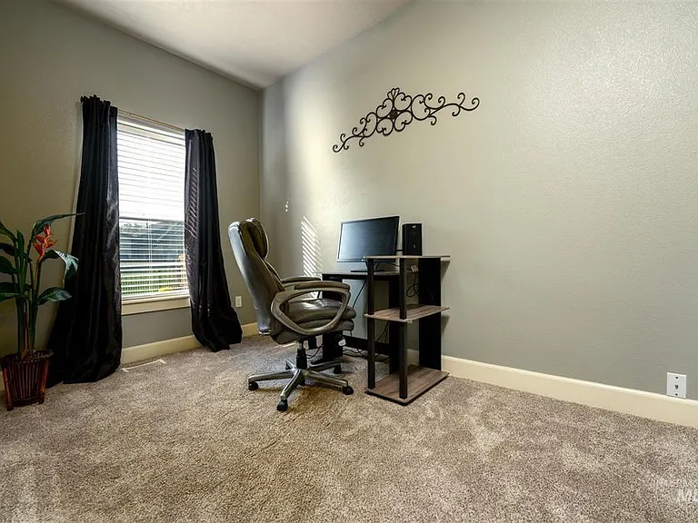 10241 W Breckfield St — Photo 6