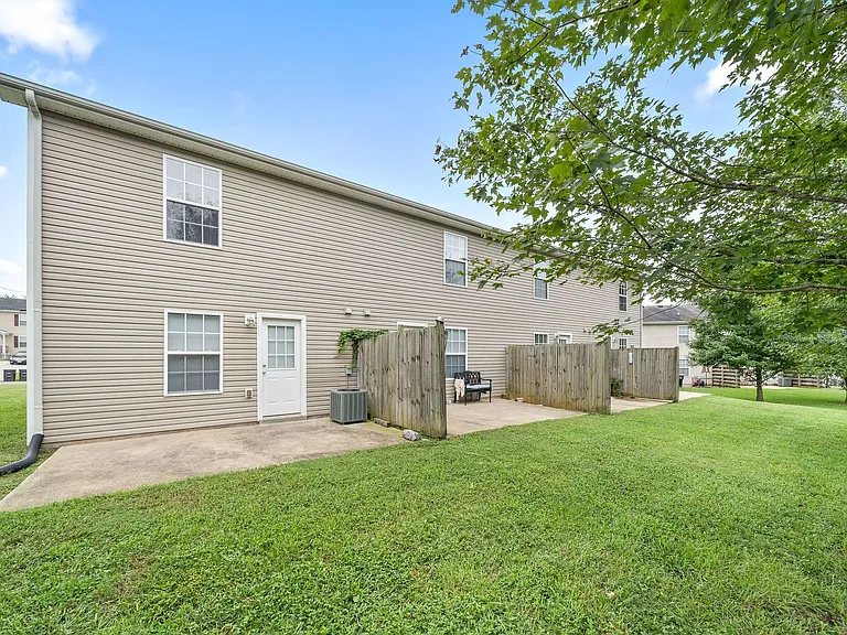 524 Patriot Park Ct — Photo 44