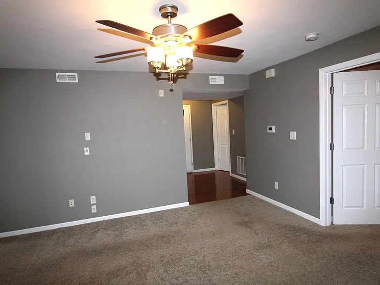 1124 Welsh Dr — Photo 12