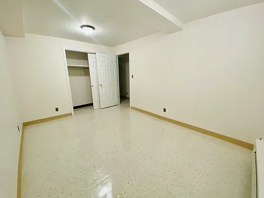 Rented by Solution Realty Services LLC | media 4