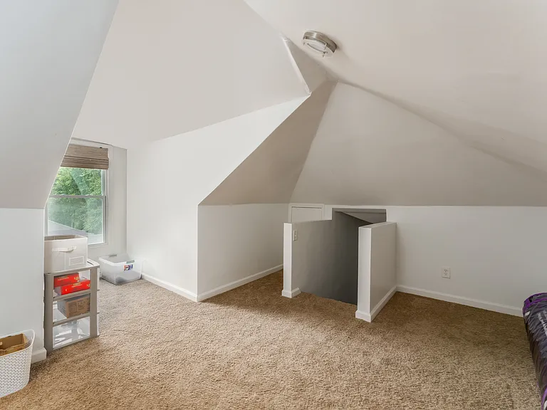 200 Lowry St NE — Photo 50