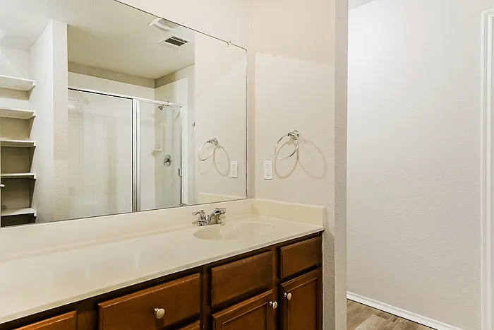 1207 Savannah Ridge Dr — Photo 9