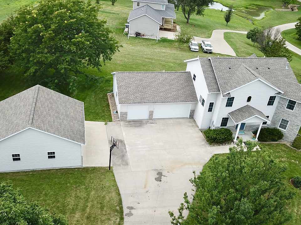 1st image of 2835 Tranquil Ct NE