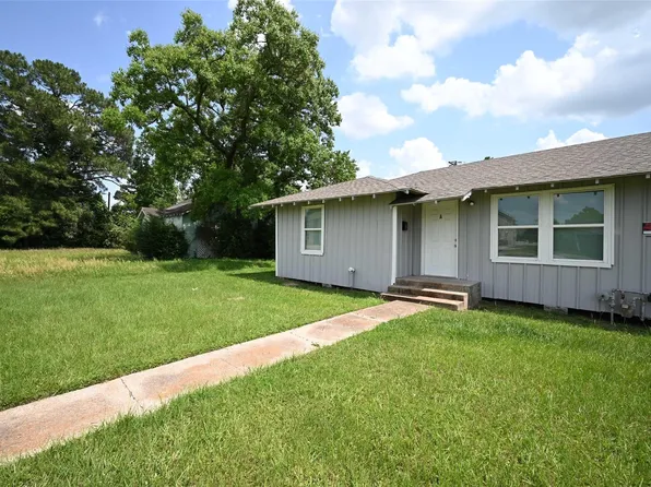 109 Dooley St #A, Prairie View, TX 77446