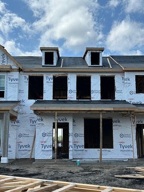 1st image of 1609 Parkside Ln #D