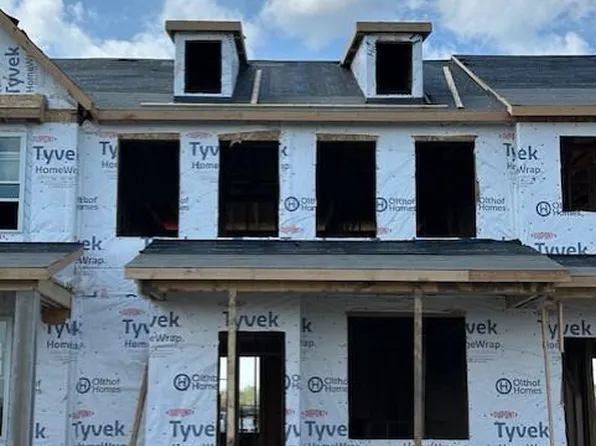 1609 Parkside Ln #D, Dyer, IN 46311