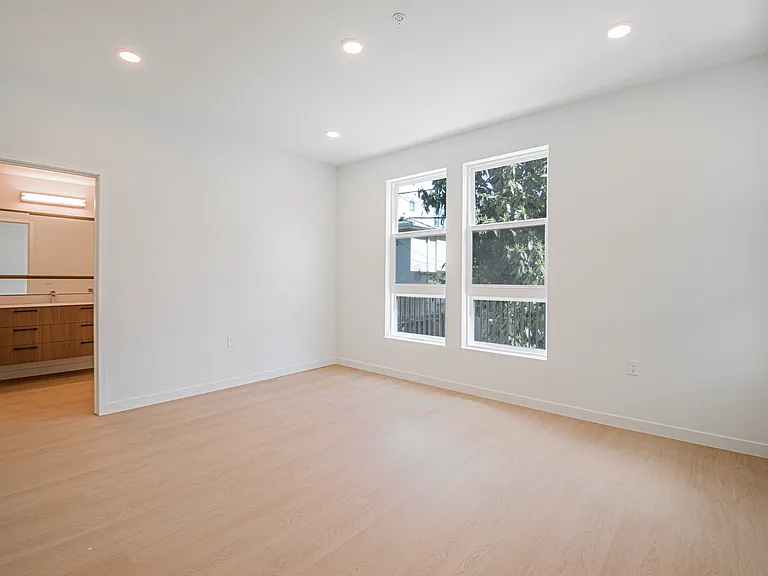 856 Gramercy Drive — Photo 24