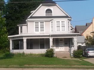 414 1/2 S West Ave, Freeport, IL 61032