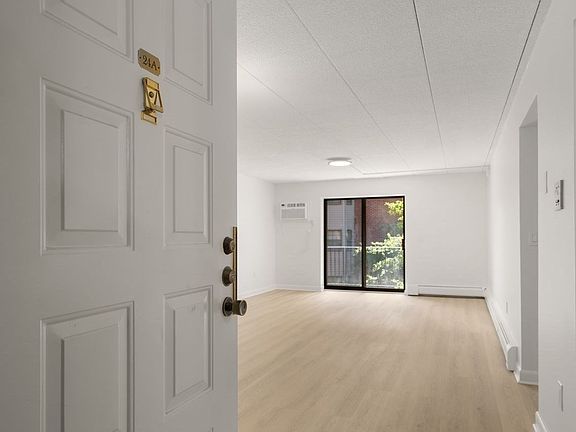4th image of 16 Winter St APT 24A