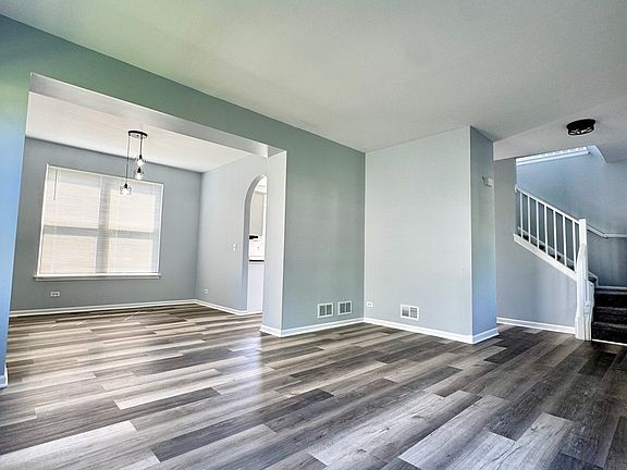 3rd image of 2957 Savannah Dr