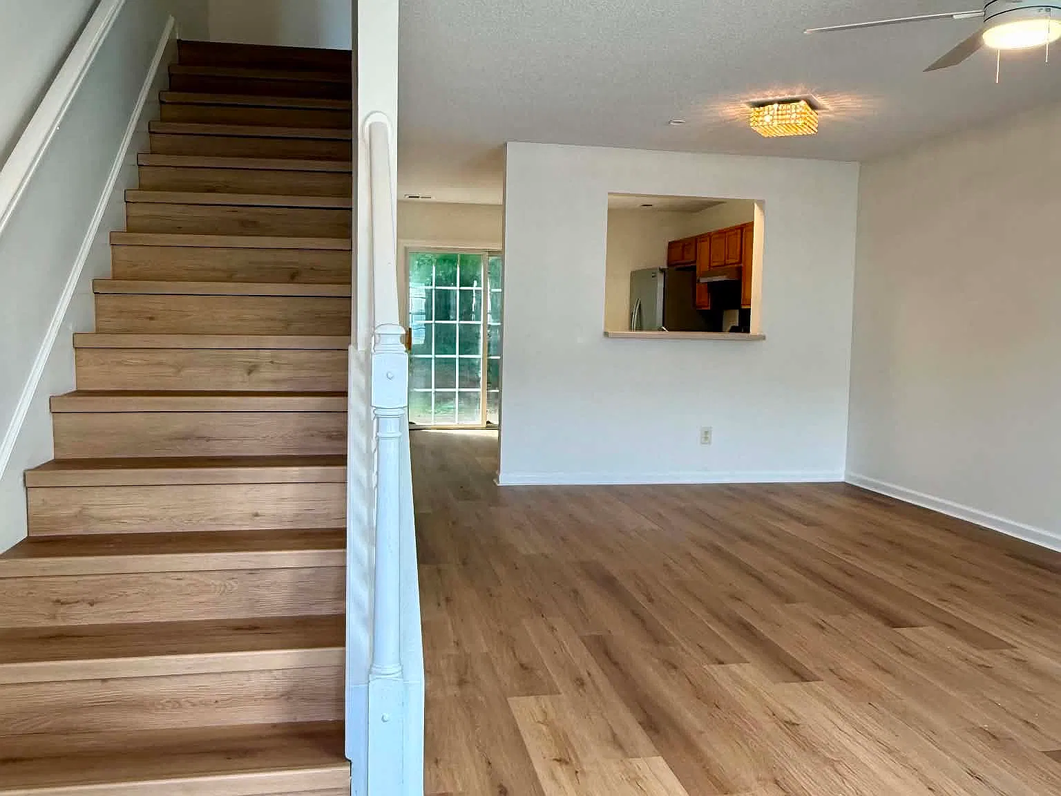 2 bed, 1150 sqft, $1,250 — Photo 2