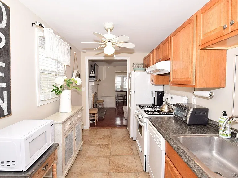73 Nebraska St — Photo 10