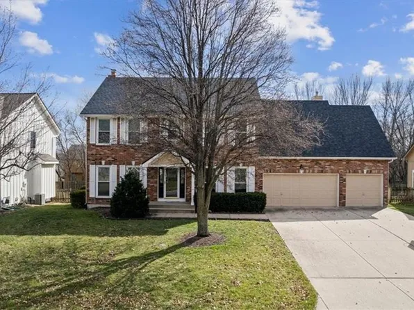 9013 W 128th St, Overland Park, KS 66213