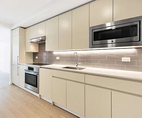 Sold by Engel & Völkers New York City | media 11