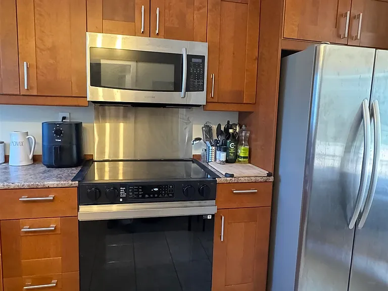5345 Kensington Cres — Photo 14