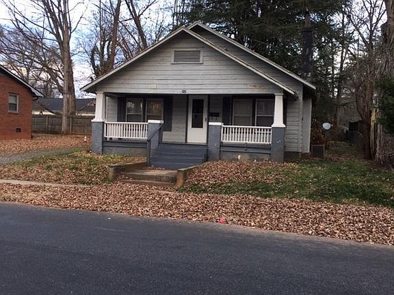 2nd image of 242 N Oak St