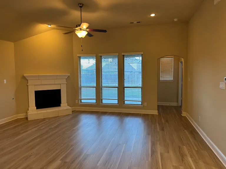 1824 Balboa Park Dr — Photo 24