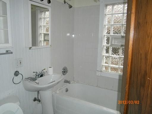 2nd image of 1335 S Wesley Ave