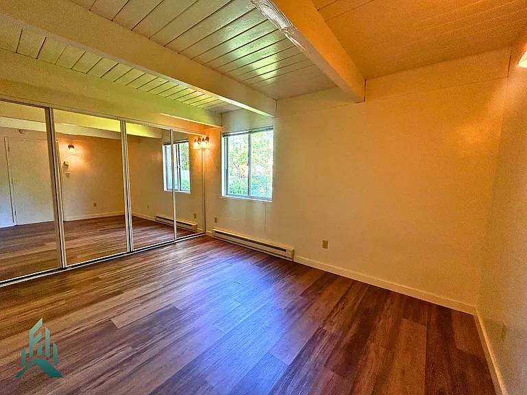 1823 NW Harrison Blvd #1823 — Photo 5