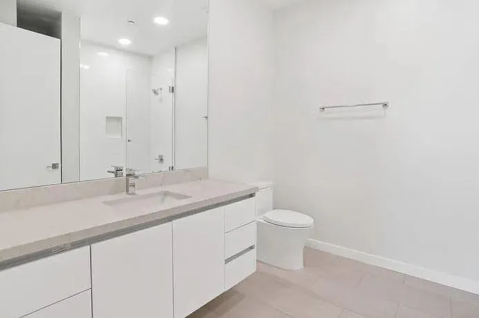 Building Photo - 4707 Fulton Ave #306